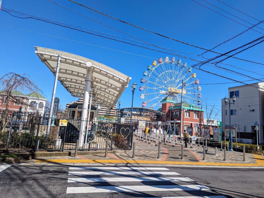 3歳児と「あらかわ遊園」で遊んできたレポ【入園〜アトラクション・遊具編】