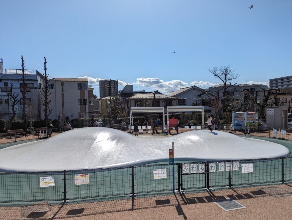 3歳児と「あらかわ遊園」で遊んできたレポ【入園〜アトラクション・遊具編】