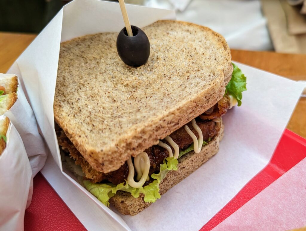 三鷹の森ジブリ美術館内のカフェ「麦わらぼうし」で食事メニューを全制覇