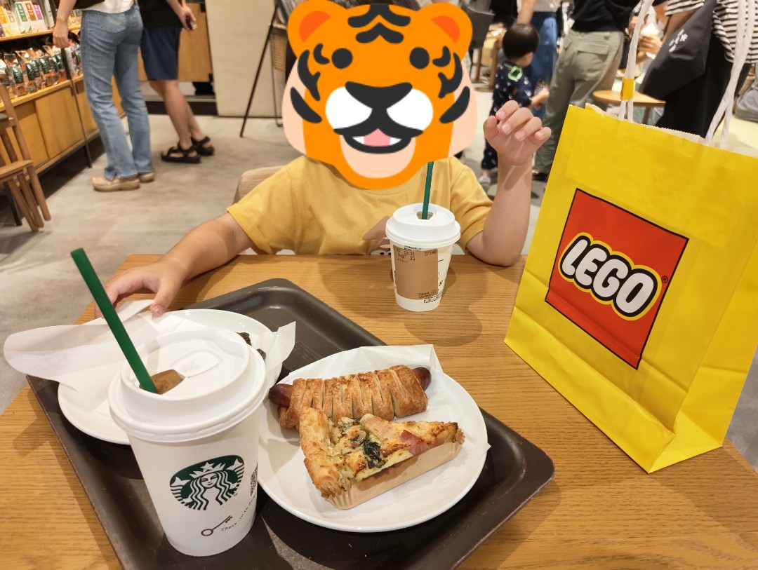 スタバでランチ