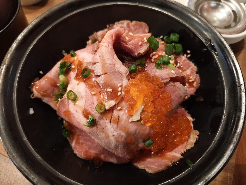 ローストビーフ丼